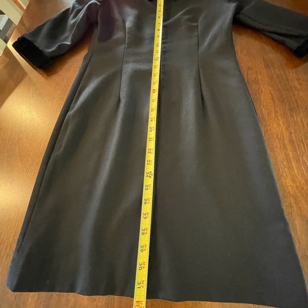 Talbots Vintage Black Wool Sheath Velvet Trim Back Zip V-Neck Size 4 Petite EUC - Picture 14 of 16